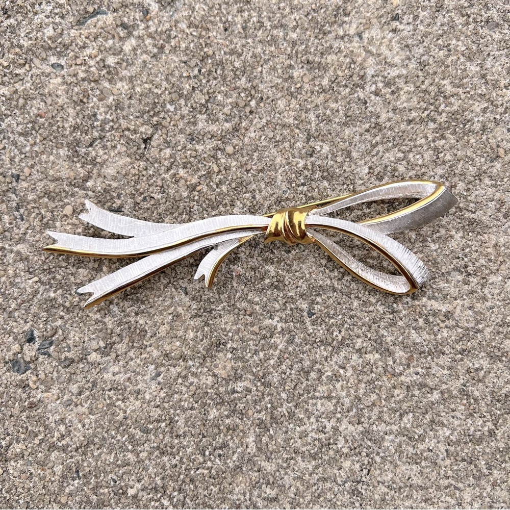 Vintage Marvella Brooch​
